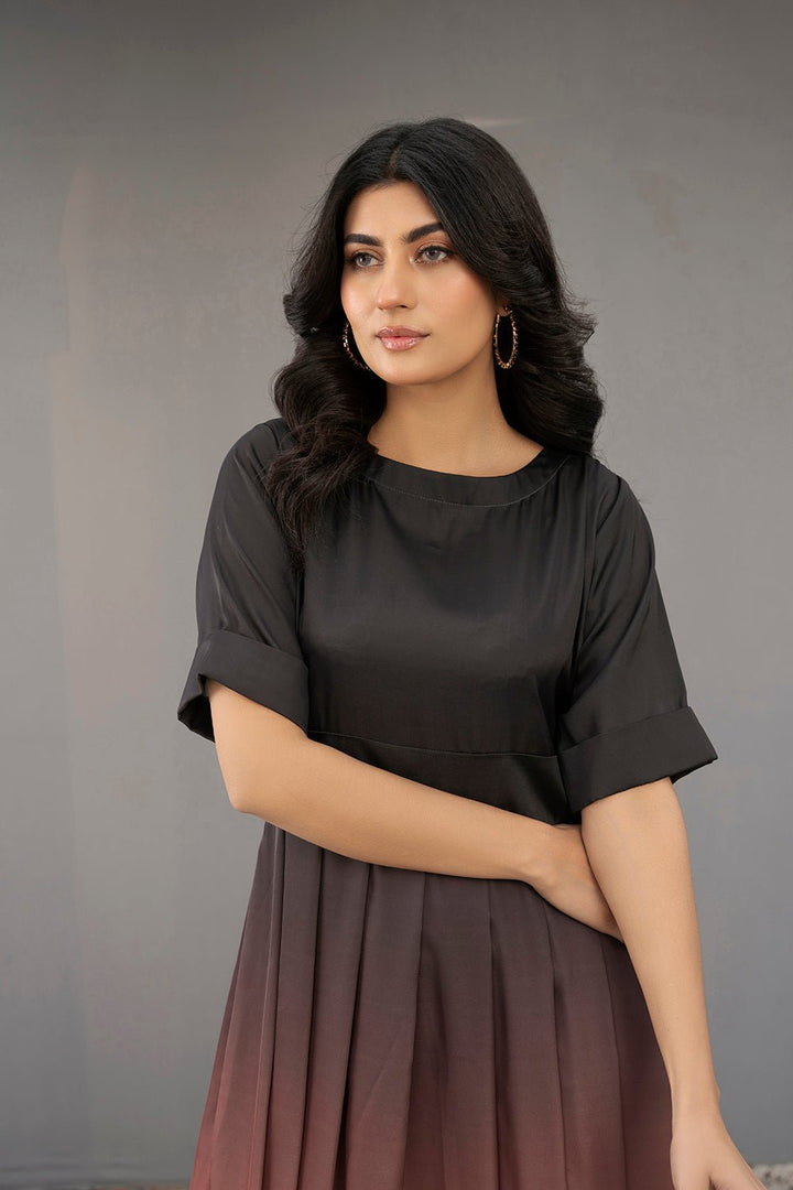 Amber dusk - Rabiya Hassan