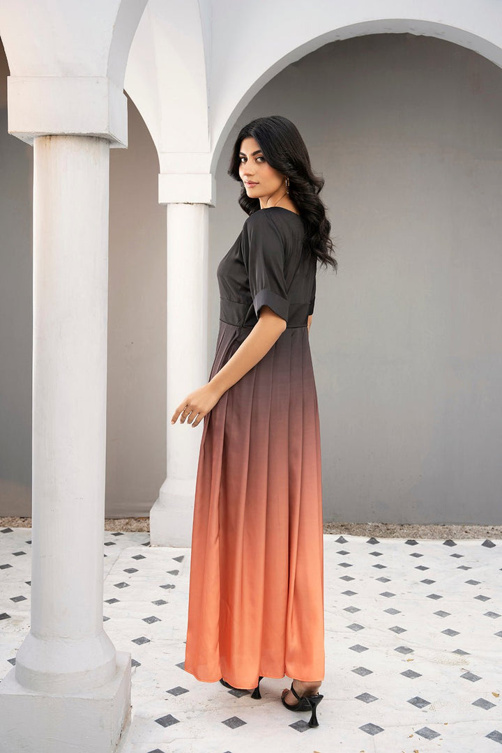 Amber dusk - Rabiya Hassan