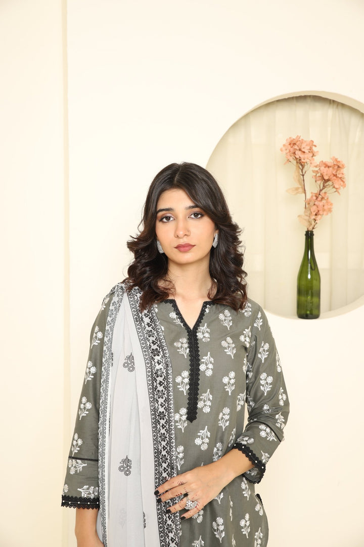 Lumora - Rabiya Hassan
